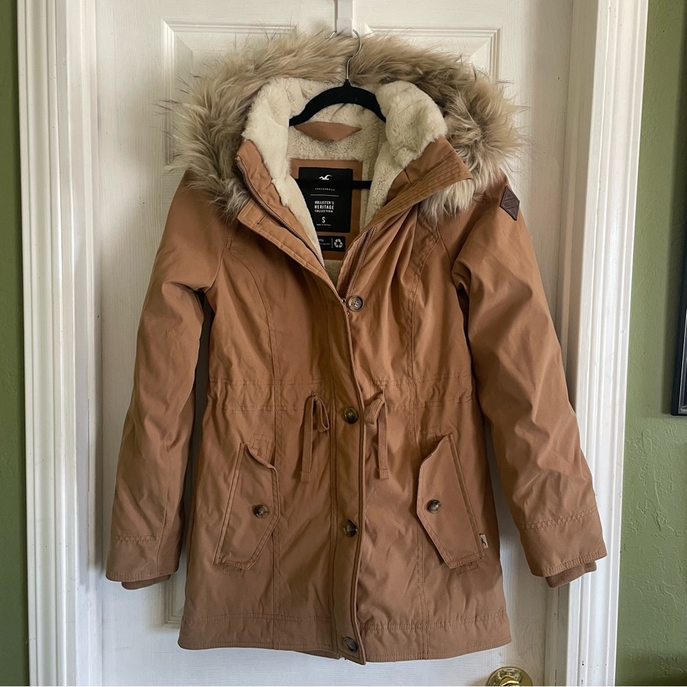 Hollister Faux Fur Hooded Parka Coat Women’s Small Tan Sherpa Lined Y2K style